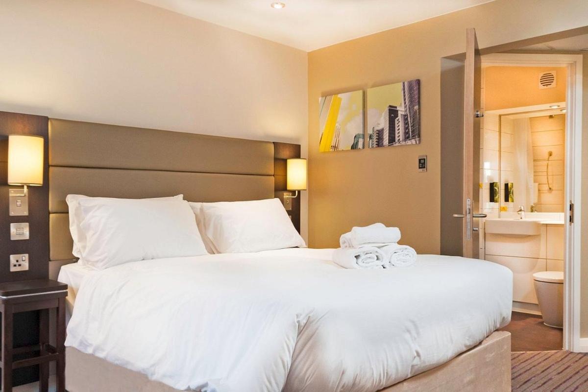 Silurian Hotel Newport Newport  Esterno foto